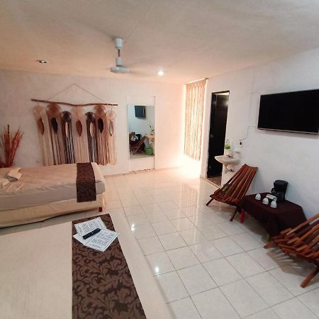 Casa Lili 2: Luxurious/Amplio/Hot Water/Economic/Wifi/Tv Apartment Valladolid  Exterior photo
