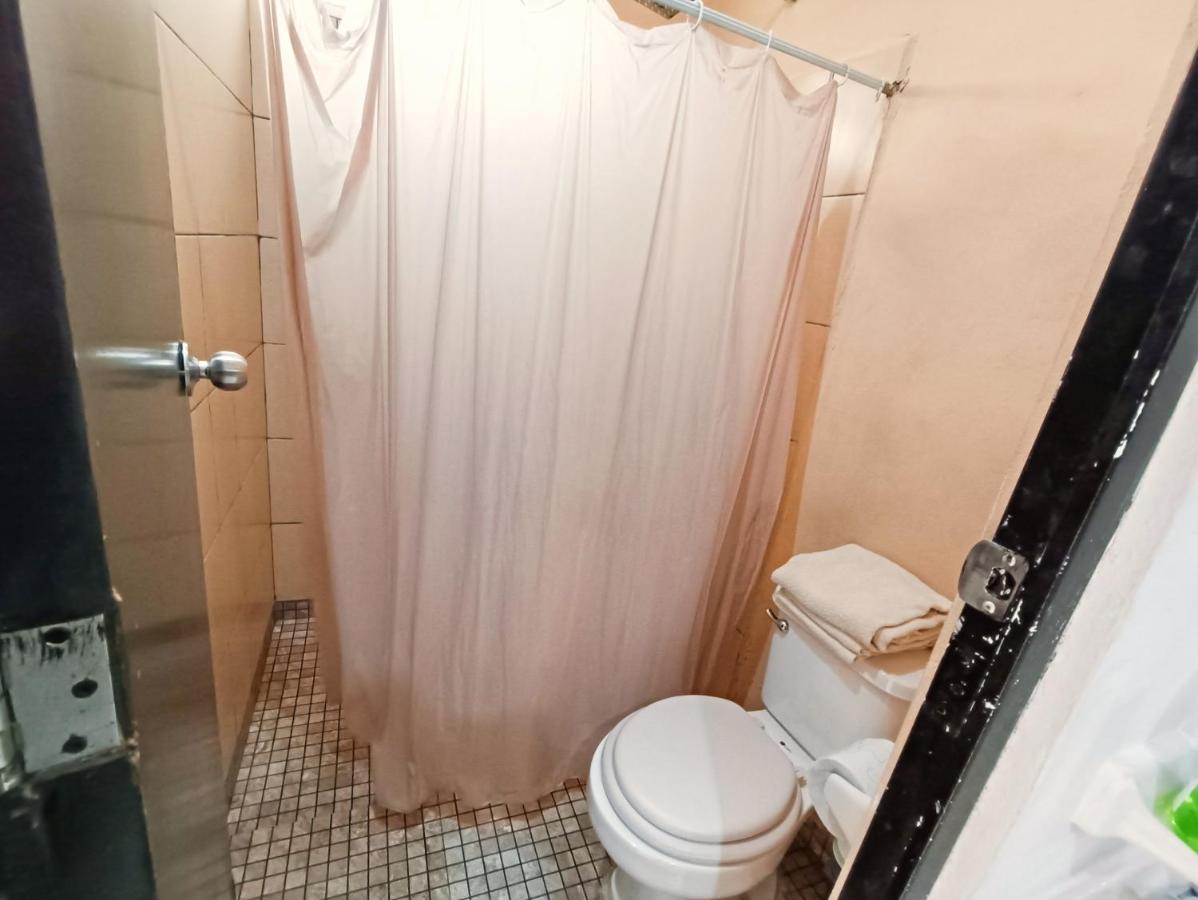 Casa Lili 2: Luxurious/Amplio/Hot Water/Economic/Wifi/Tv Apartment Valladolid  Exterior photo